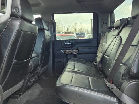 Used 2023 GMC Sierra 3500 SLE w/ X31 Off-Road Package AWD/4WD image 16