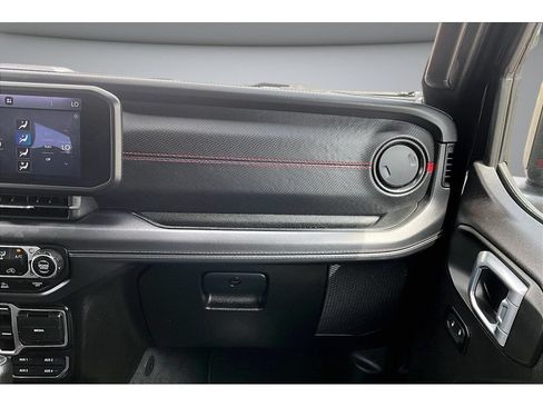 Used 2025 Jeep Wrangler Unlimited Rubicon AWD/4WD image 46