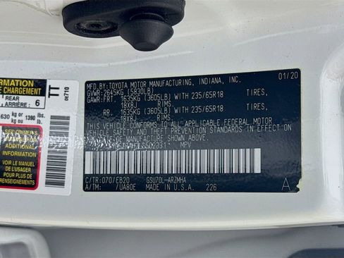 Used 2020 Toyota Highlander XLE FWD image 34