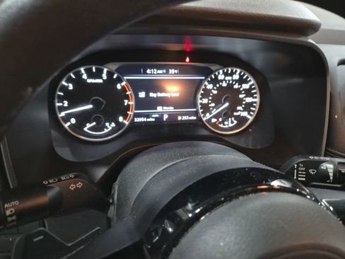 Used 2023 Nissan Rogue SV image 21