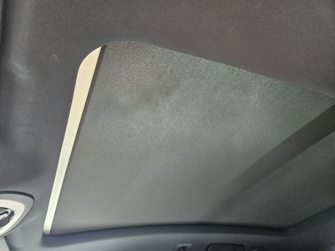 Used 2025 Porsche Macan image 29