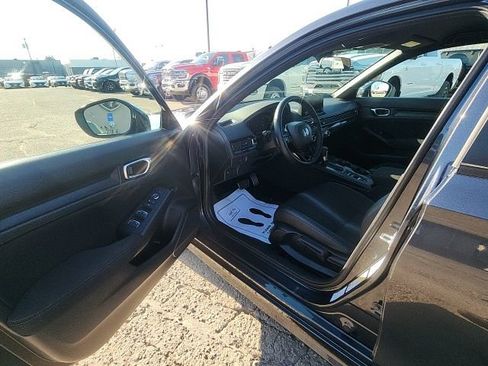 Used 2025 Honda Civic Sport image 7
