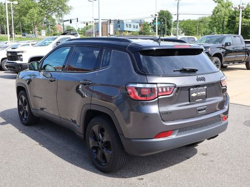 Used 2018 Jeep Compass Latitude w/ Popular Equipment Group FWD image 25