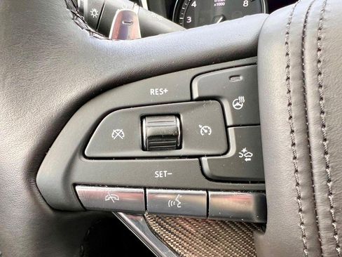 Used 2023 Cadillac XT6 Sport w/ Platinum Package image 18