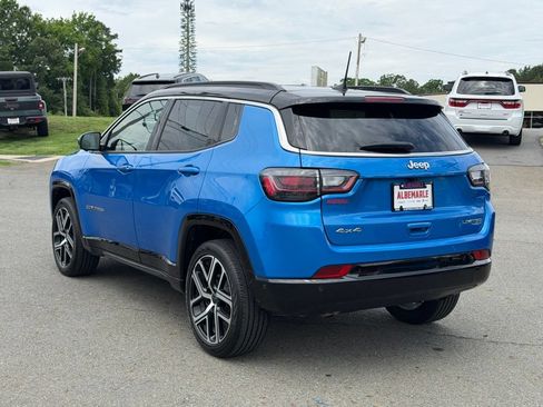 Used 2025 Jeep Compass Limited w/ Elite Group AWD/4WD image 7