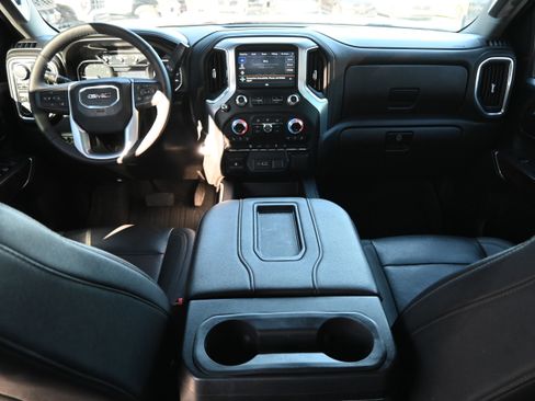 Used 2021 GMC Sierra 3500 SLT w/ SLT Convenience Package image 3