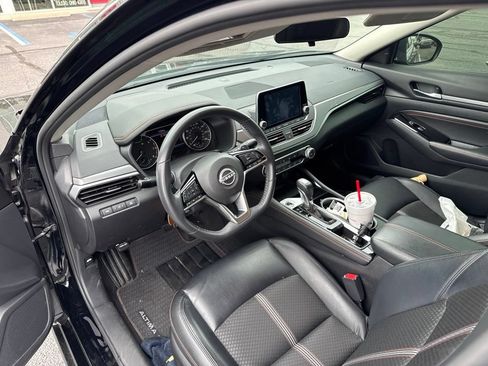 Certified 2023 Nissan Altima 2.5 SR FWD image 8