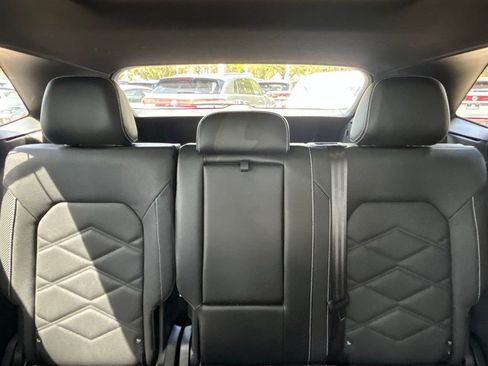 Used 2024 Volkswagen Atlas Cross Sport SE w/ Panoramic Sunroof Package FWD image 14