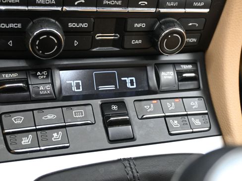 Certified 2014 Porsche 911 Carrera image 13