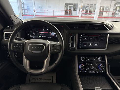 Used 2022 GMC Yukon Denali AWD/4WD image 16
