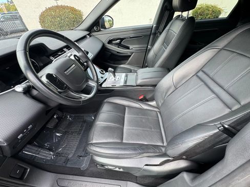 Used 2020 Land Rover Range Rover Evoque S image 11