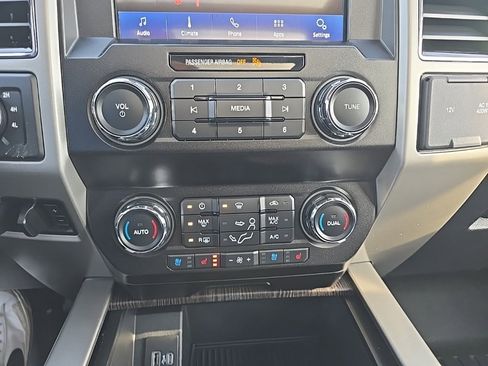 Used 2021 Ford F250 Lariat w/ Tremor Off-Road Package image 20