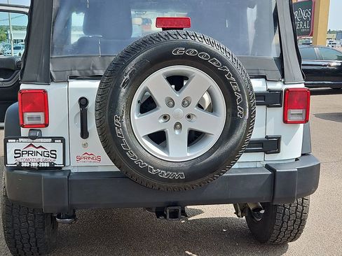 Used 2018 Jeep Wrangler Sport image 19