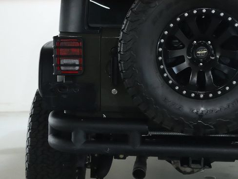 Used 2015 Jeep Wrangler Sport w/ Quick Order Package 24S AWD/4WD image 33