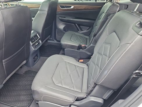 Certified 2026 Volkswagen Atlas SE AWD/4WD image 34