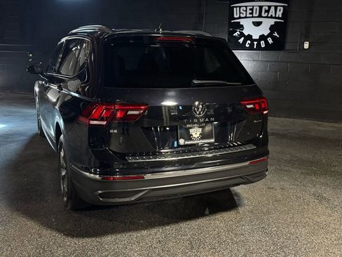 Used 2022 Volkswagen Tiguan SE AWD/4WD image 5