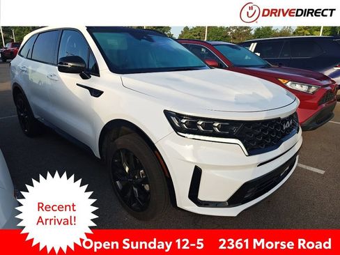 Used 2023 Kia Sorento SX AWD/4WD image 1