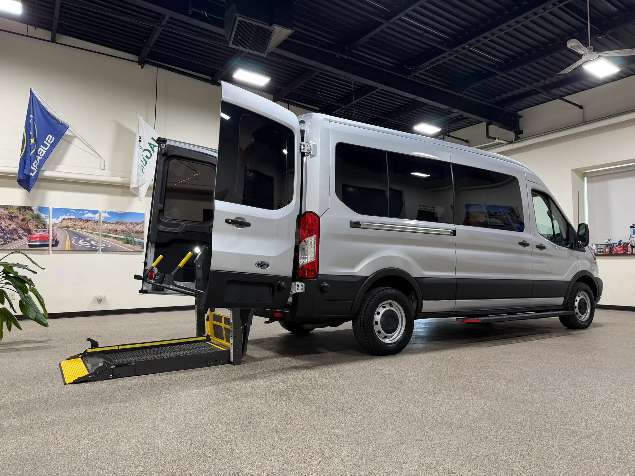 Used 2019 Ford Transit 250 148 Medium Roof RWD image 42