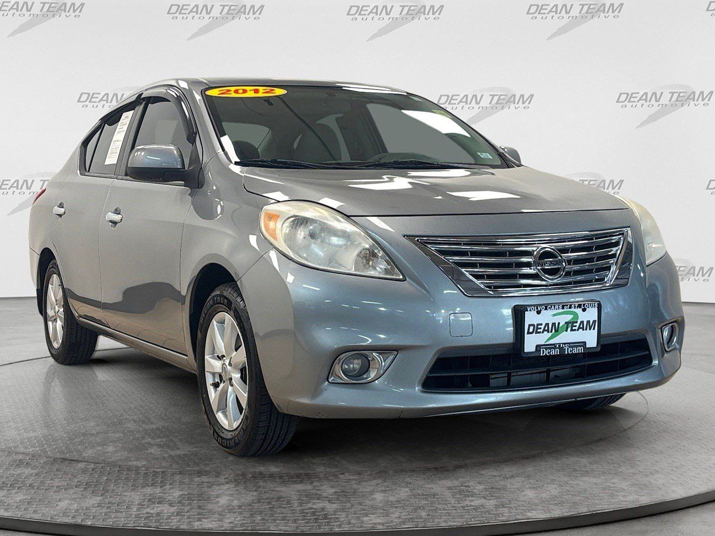 Used 2012 Nissan Versa FWD image 3