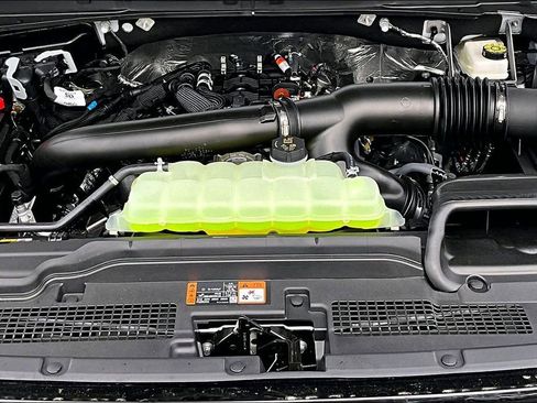 New 2026 Ford Expedition Active image 11