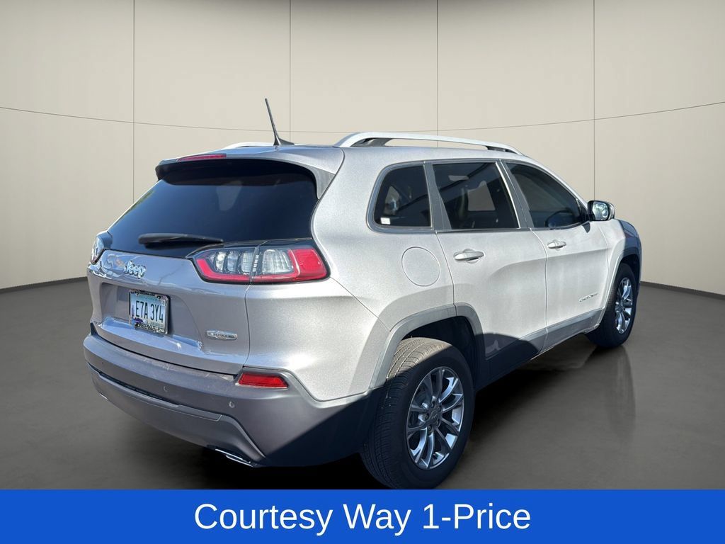 Used 2021 Jeep Cherokee Latitude Lux w/ Comfort/Convenience Group FWD image 9