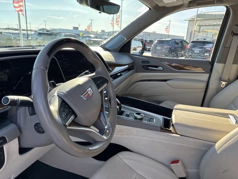 Used 2024 Cadillac Escalade ESV Sport Platinum AWD/4WD image 24