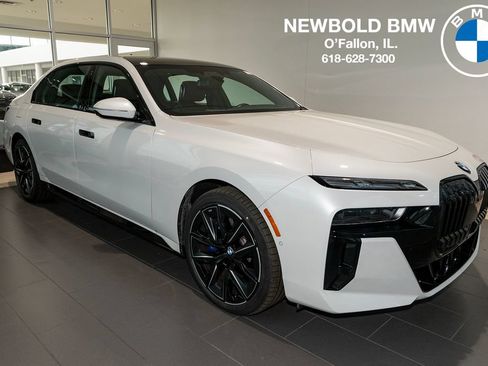 Used 2023 BMW 760i xDrive w/ Executive Package AWD/4WD image 1