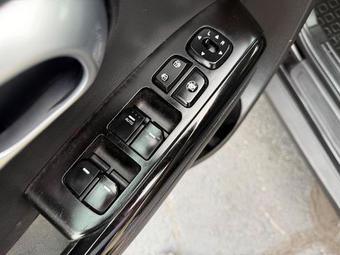 Used 2016 Kia Soul + w/ Audio Package FWD image 23