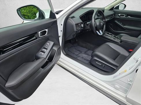Used 2024 Honda Civic EX-L image 15