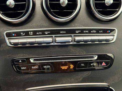 Used 2019 Mercedes-Benz GLC 300 4MATIC image 10