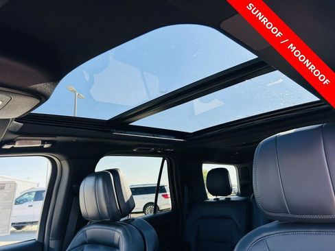 New 2025 Lincoln Navigator Reserve w/ Jet Appearance Package image 5