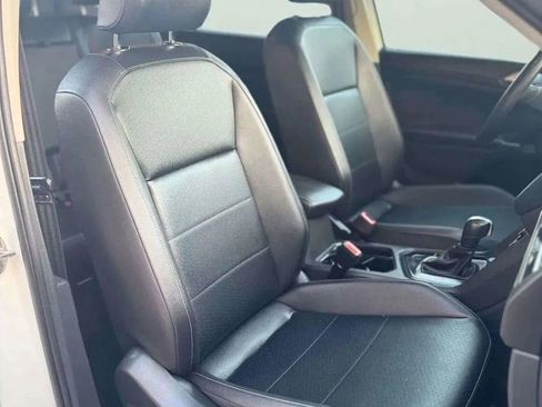 Used 2020 Volkswagen Tiguan SEL image 25