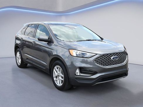 Certified 2024 Ford Edge SEL w/ Convenience Package AWD/4WD image 9