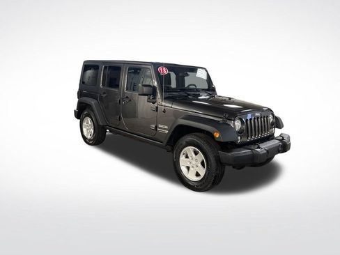Used 2018 Jeep Wrangler Unlimited Sport S AWD/4WD image 8