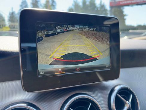 Used 2015 Mercedes-Benz CLA 250 image 23