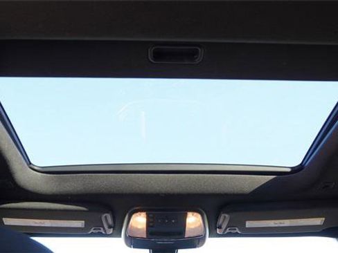 Certified 2022 Dodge Charger GT w/ Blacktop Package image 17