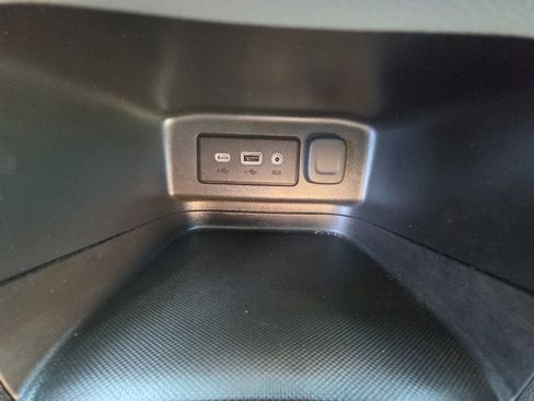 Used 2022 Chevrolet Equinox LS AWD/4WD image 18