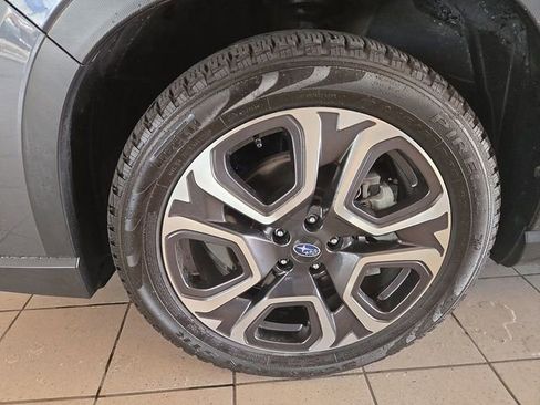 Used 2023 Subaru Ascent Touring AWD/4WD image 10