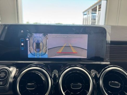 Used 2026 Mercedes-Benz GLB 250 image 28