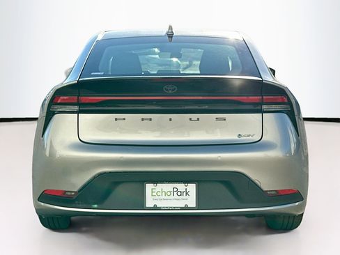 Used 2024 Toyota Prius LE image 7