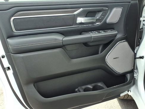 New 2026 RAM 1500 Laramie AWD/4WD image 15