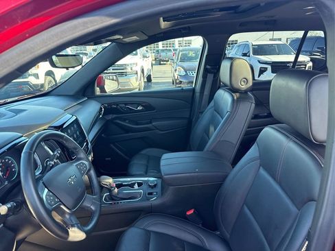 Used 2023 Chevrolet Traverse RS w/ LPO, Floor Liner Package AWD/4WD image 20