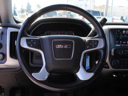 Used 2019 GMC Sierra 1500 SLE w/ SLE Value Package AWD/4WD image 8