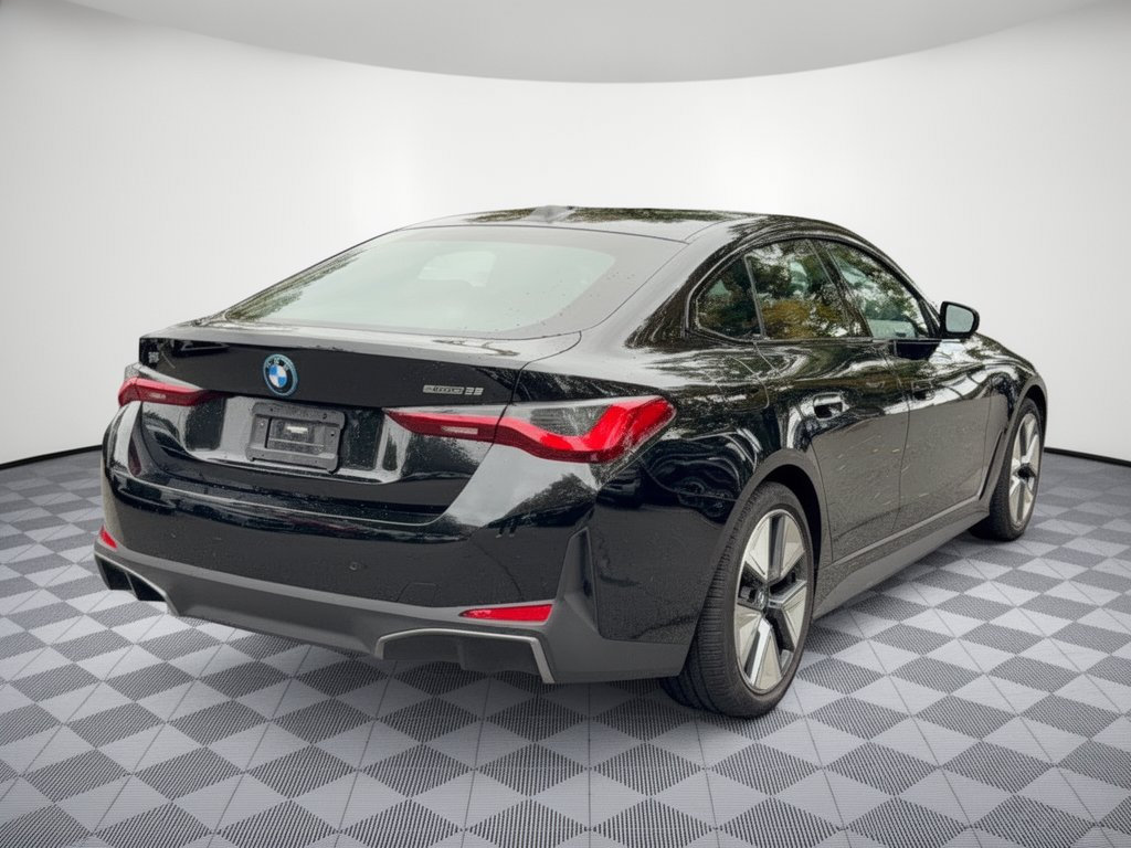 Used 2023 BMW i4 eDrive35 w/ Premium Package RWD image 9