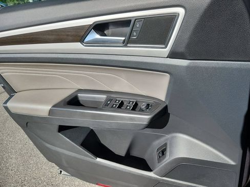 Used 2022 Volkswagen Atlas SE AWD/4WD image 9