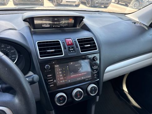 Used 2017 Subaru Forester 2.5i Premium w/ All-Weather Package AWD/4WD image 17