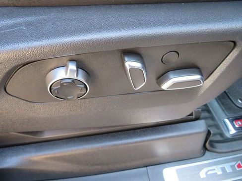 Used 2023 GMC Sierra 1500 AT4X image 19