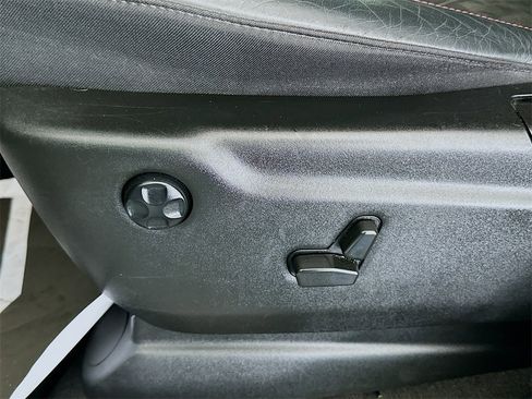 Used 2022 Dodge Durango R/T w/ Blacktop Package image 19