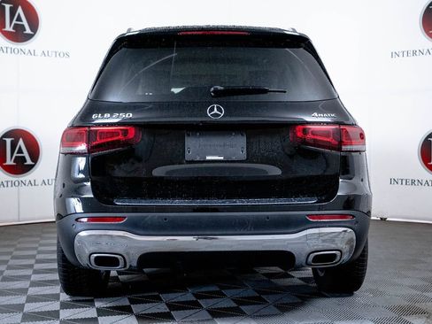 Used 2023 Mercedes-Benz GLB 250 4MATIC image 7