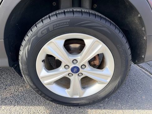 Used 2015 Ford Escape SE w/ Equipment Group 201A image 11